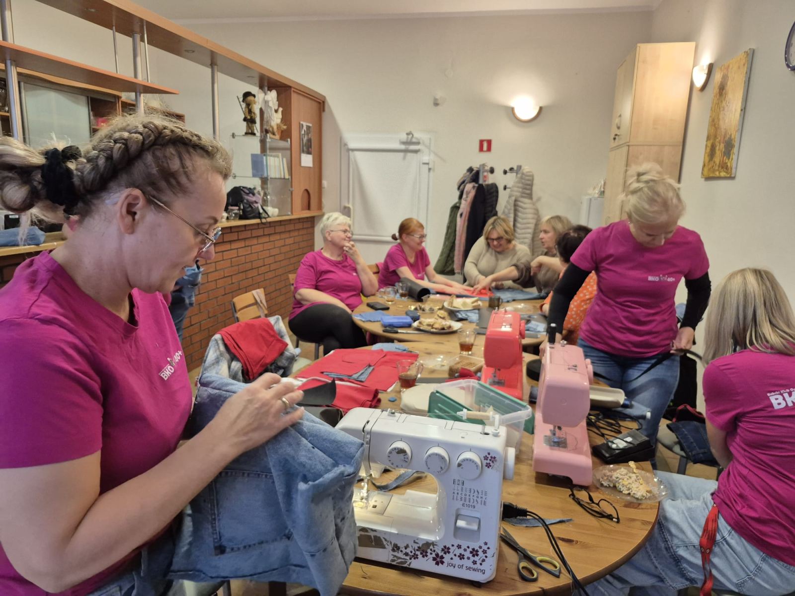 Drugi dzień warsztatów recyklingowo-krawieckich